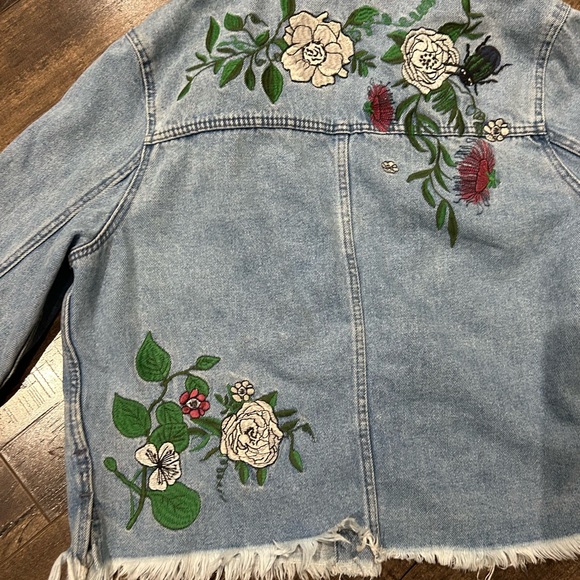 Limited edition H&M Coachella jean jacket. - Picture 3 of 3
